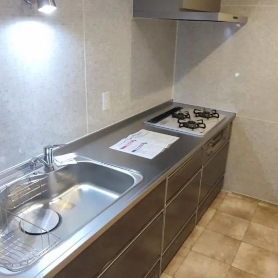 200万円でキッチン、洗面化粧台、床リフォーム