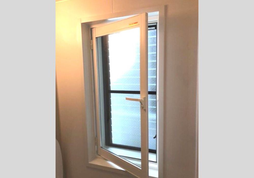 二重窓の取り付け